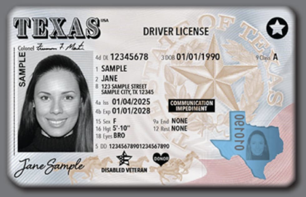 El Departamento de Seguridad de Texas presentó el lunes un nuevo diseño para los permisos de...
