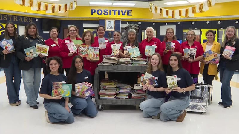 Laredo high school reading club partners with retired educators to distribute books