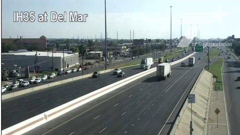 Motorcycle crash closes lanes on IH-35 southbound at Exit 2