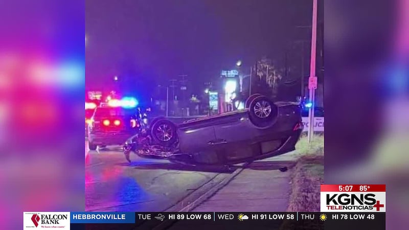Arrestan a adolescente involucrado en volcadura al norte de Laredo
