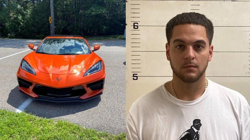 Alejandro Zapata-Rebello, de 30 años, fue acusado de dos cargos de conducción imprudente y un...