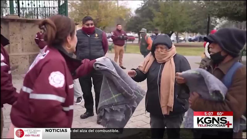 Realizan operativo por bajas temperaturas en Nuevo Laredo