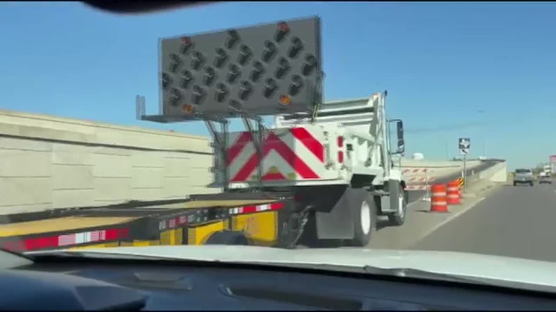 Emergency repairs close lanes along I-35