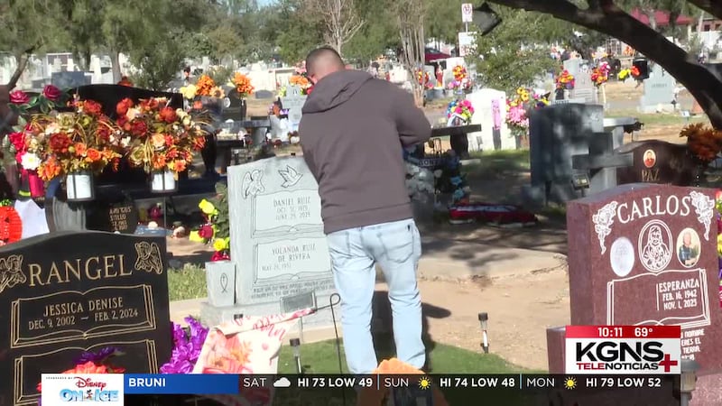 Panteón Municipal se prepara para el Día de Muertos