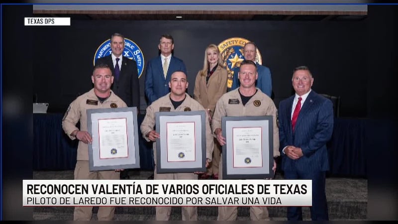 Condecoran a piloto de Laredo por rescate durante inundaciones en el Valle del Río Grande