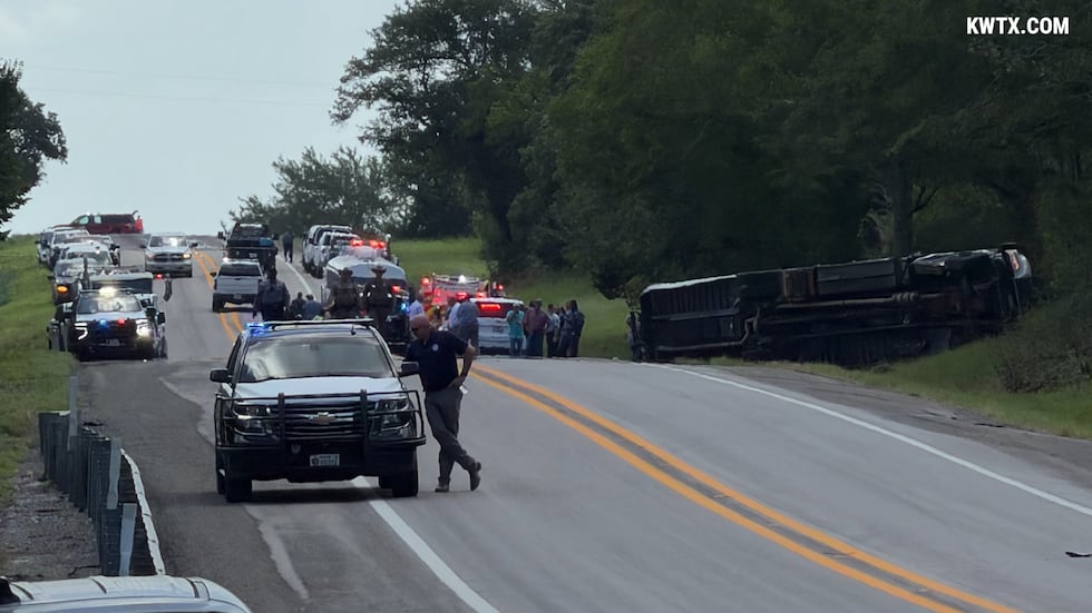 Prison bus wreck near Groesbeck, Texas