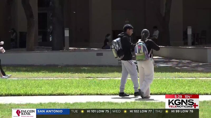 Inicia nuevo semestre escolar en TAMIU y Laredo College