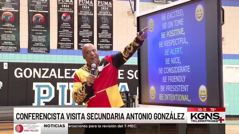 Conferencista motivacional visita secundaria Antonio González