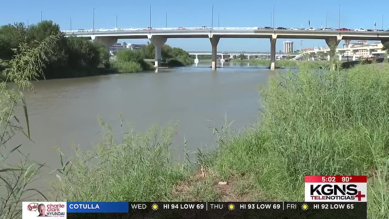 Vecinos del barrio El Azteca preocupados por muro fronterizo en Laredo