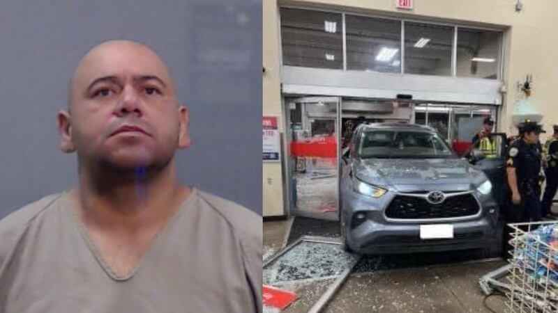 Gonzolo Armendariz se estrelló intencionadamente contra la entrada principal de Odessa H-E-B