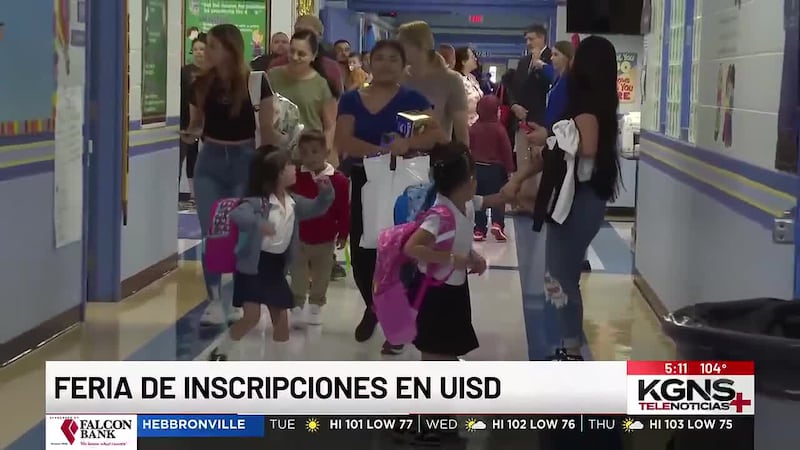 Distrito Escolar de United realiza feria de inscripciones