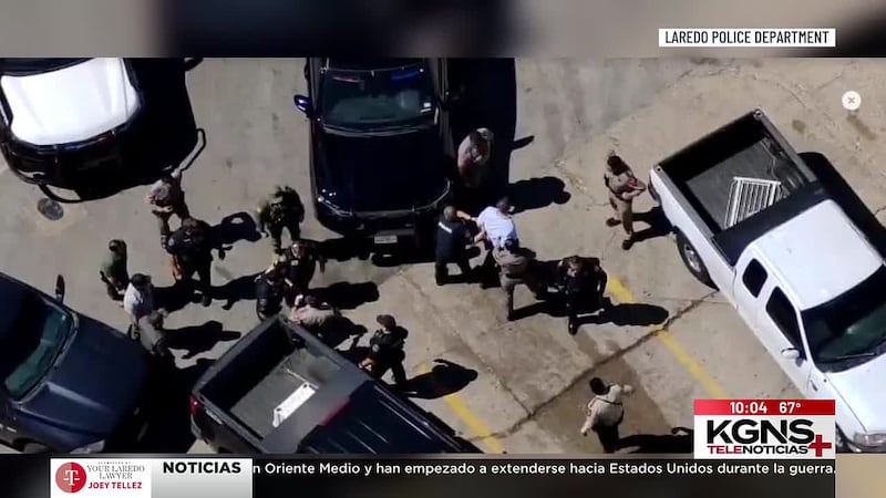 Detienen a hombre tras persecución en carretera 83