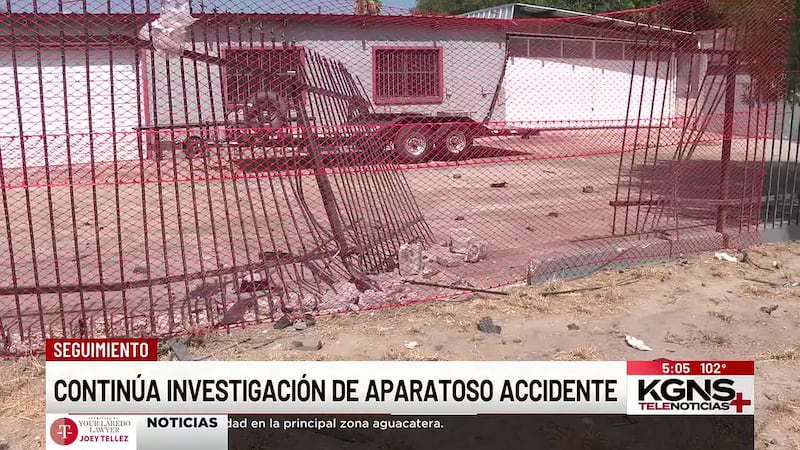 Investigan aparatoso accidente donde tres jóvenes resultaron lesionados en el centro de Laredo