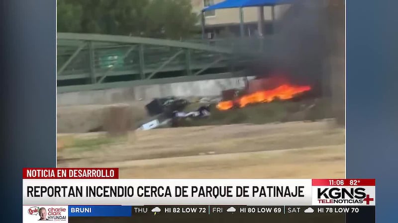 Reportan incendio de zacatal cerca de parque de patinaje de Laredo