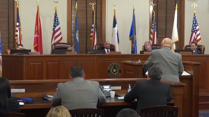 Webb County Commissioners evaluate department directors
