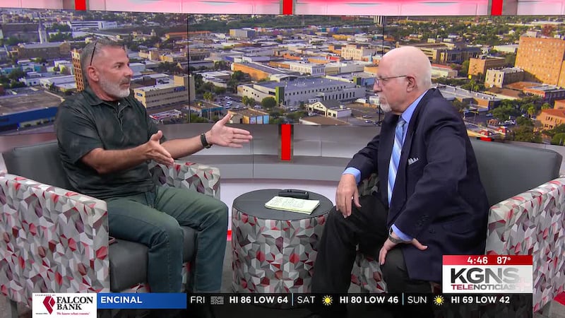 Padres critican posible cierre de escuelas de UISD; se oponen a que sean consolidados los...