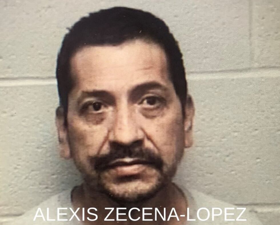 Las autoridades creen que fueron secuestrados por Alexis Zecena López, de 55 años.
