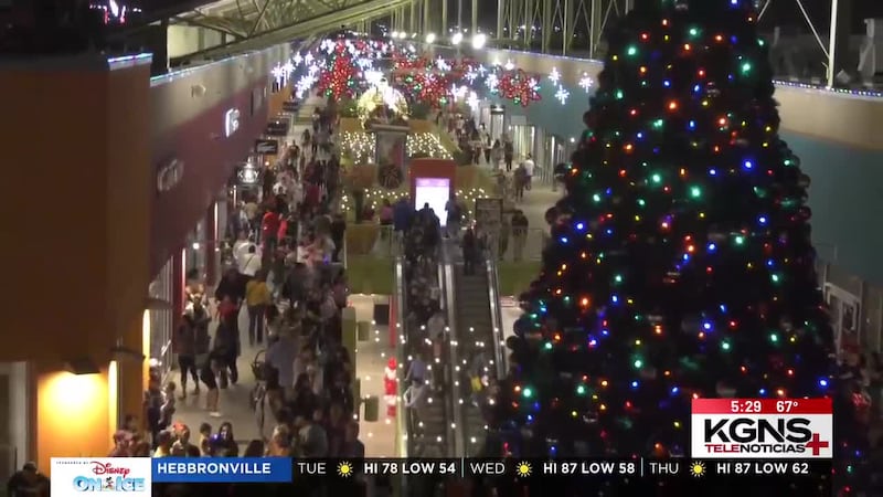 Encendido del Árbol Navideño en The Outlet Shoppes este viernes