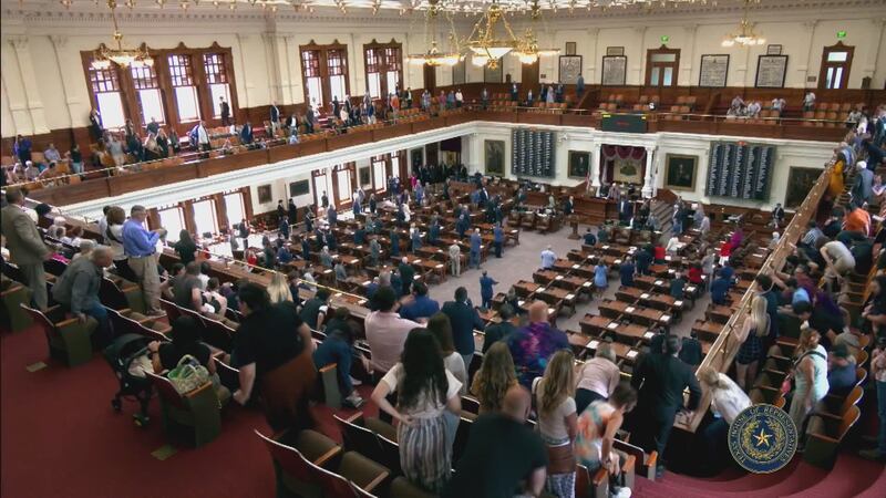 No hay demócratas presentes en la cámara de la Cámara de Representantes de Texas.
