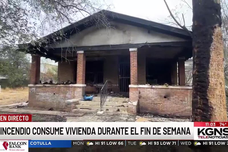 Investigan posibles causas de incendio en vivienda desocupada