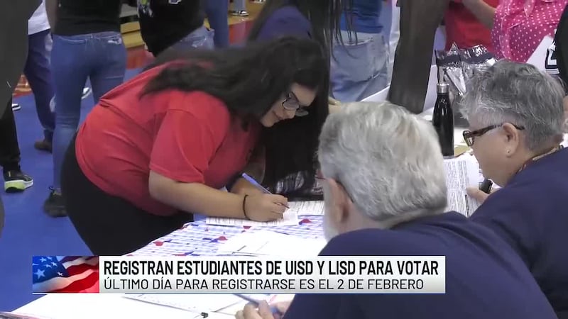 Registran estudiantes de UISD y LISD para votar en próximas elecciones