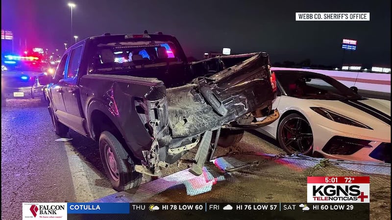 Oficiales de la oficina del Sheriff resultan lesionados en accidente en la carretera I-35