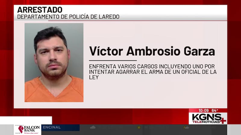 Arrestan a hombre acusado de intentar desarmar a oficial durante arresto por conducir intoxicado