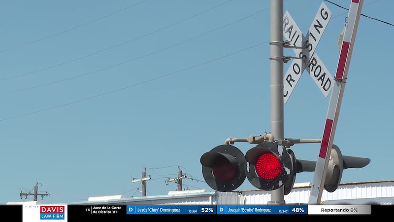 Buscan que tren de pasajeros de México cruce a Laredo