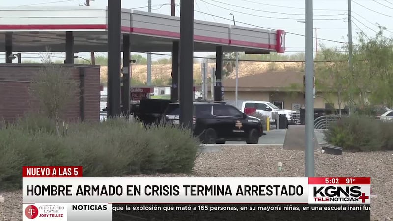 Arrestan a hombre armado en crisis en Laredo