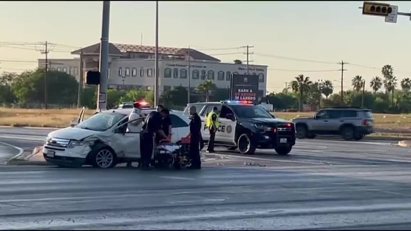 Ambulancia involucrada en accidente en la calle Bartlett