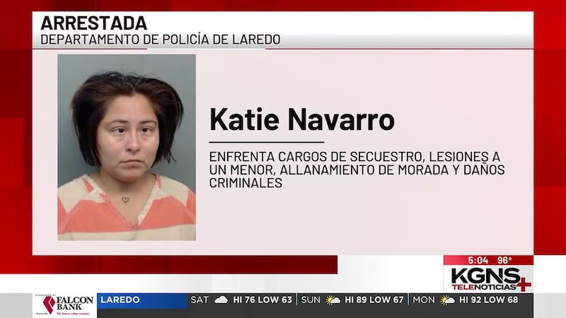 Mujer es arrestada bajo cargos de secuestro y lesiones a un menor