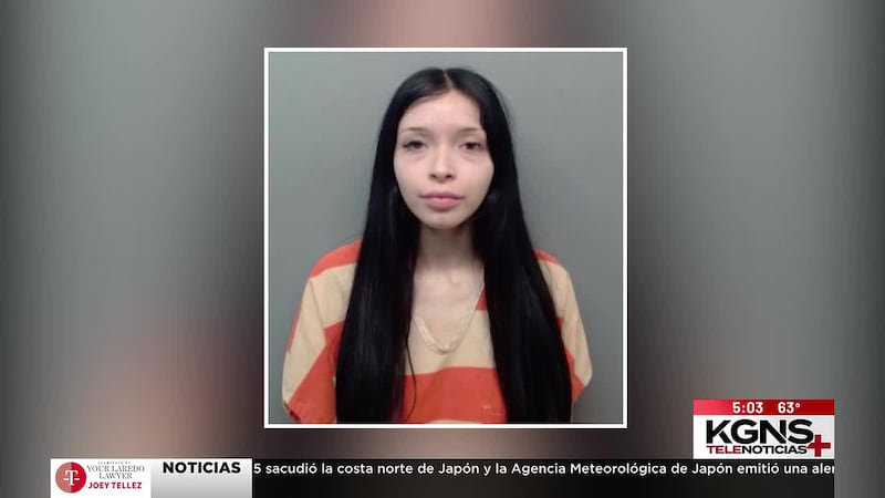 Arrestan a madre acusada de causar lesiones en el cuello a su bebé