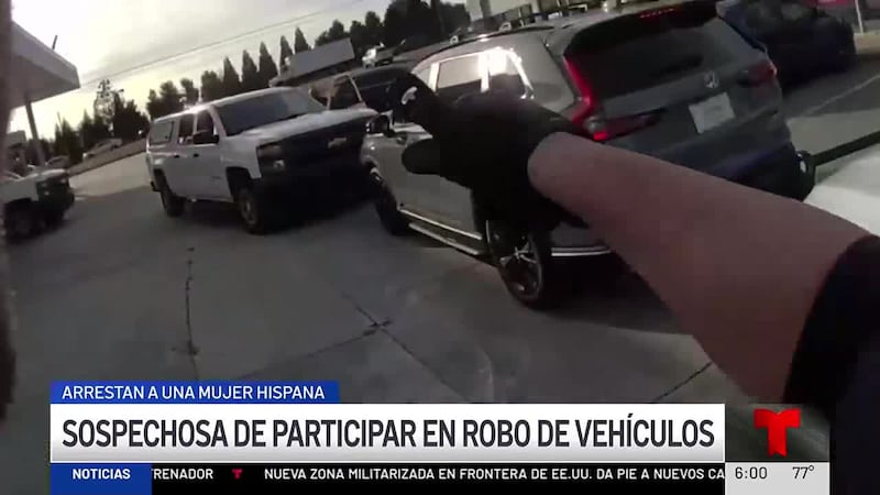La policía arrestó a Mayreny Yasiry Ciprián cuando trató de venderle un vehículo robado a un...