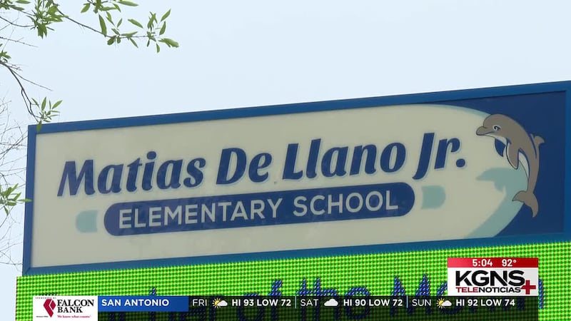 Familias y maestros se despiden de las primarias Amparo Gutiérrez y Matías De Llano