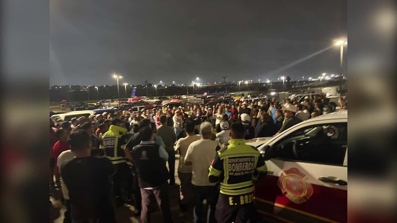 Caravana “Migrantes Unidos” sale de Laredo, Texas
