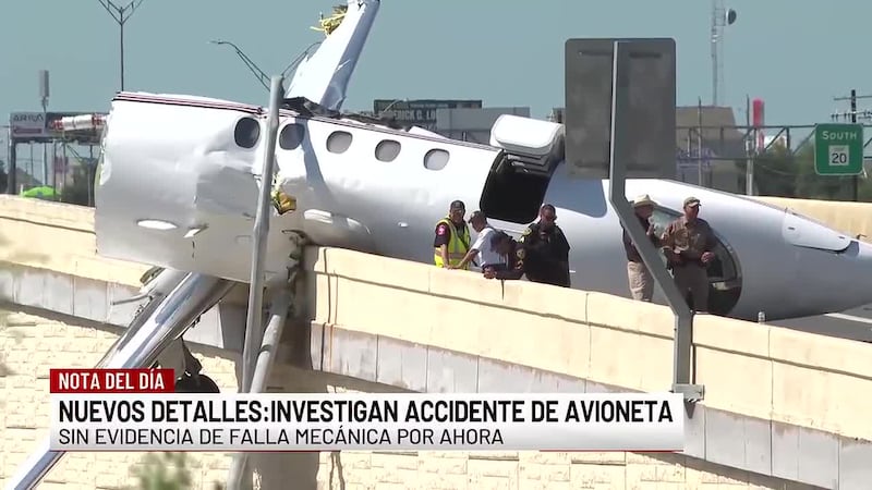 Investigan accidente aéreo en Laredo; Autoridades no confirman causa