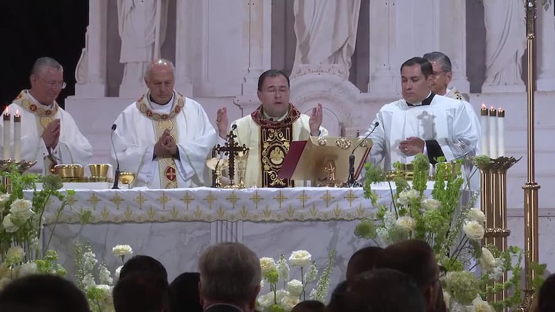 John J. Gómez es ordenado como Segundo Obispo de la Diócesis de Laredo