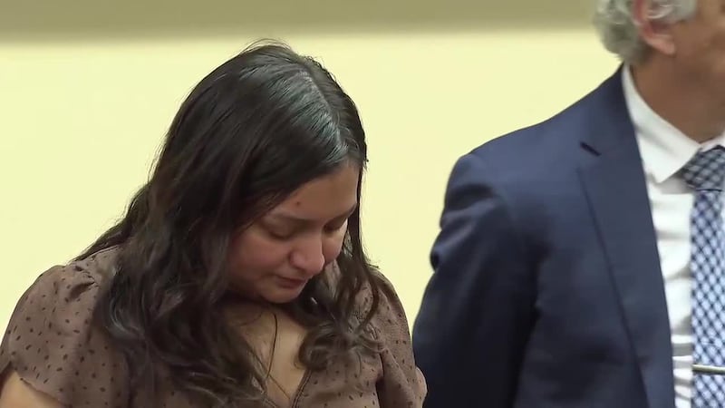 Sentencian a exmaestra de Laredo por abuso sexual continuo a un menor