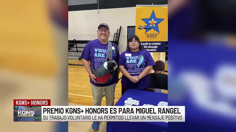 KGNS+ Honors reconoce a voluntario de Laredo por promover la salud mental con la iniciativa 988