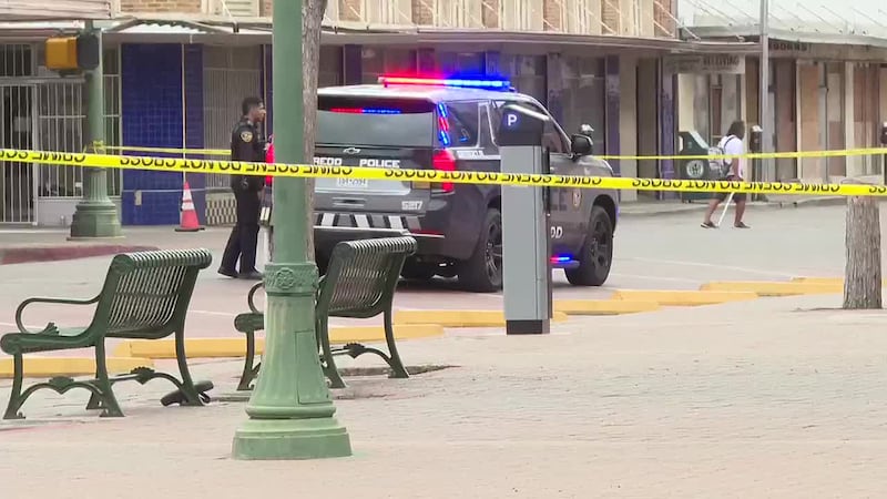 Investigan apuñalamiento en el centro de Laredo