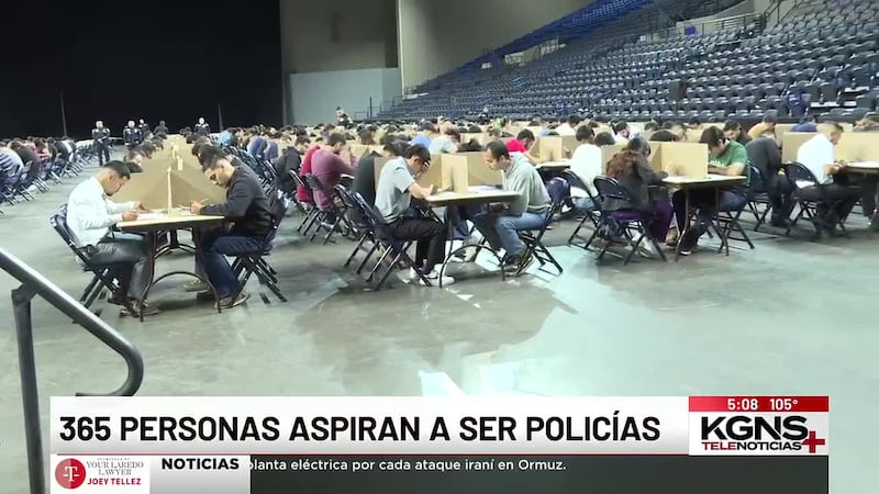 Cientos de aspirantes presentan examen de admisión para unirse a la Policía de Laredo