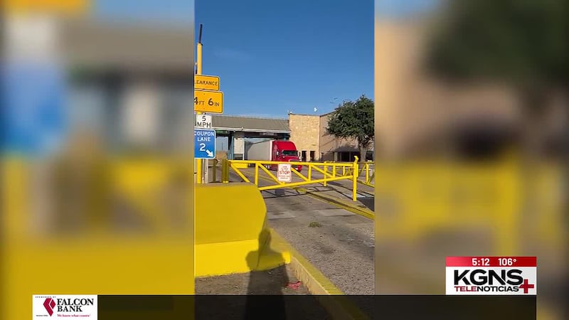 Buscan eliminar demoras por falta de saldo en las tarjetas de cruce en el Puente de Comercio...