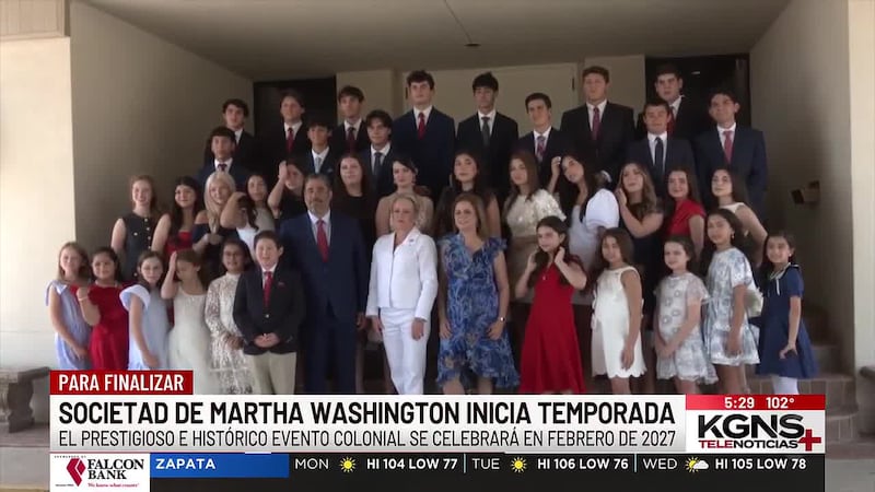 Sociedad de Martha Washington inicia temporada con presentación de sus debutantes