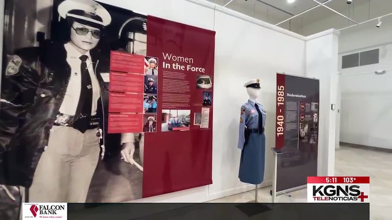 Exhiben historia de la policía en museo del Laredo College