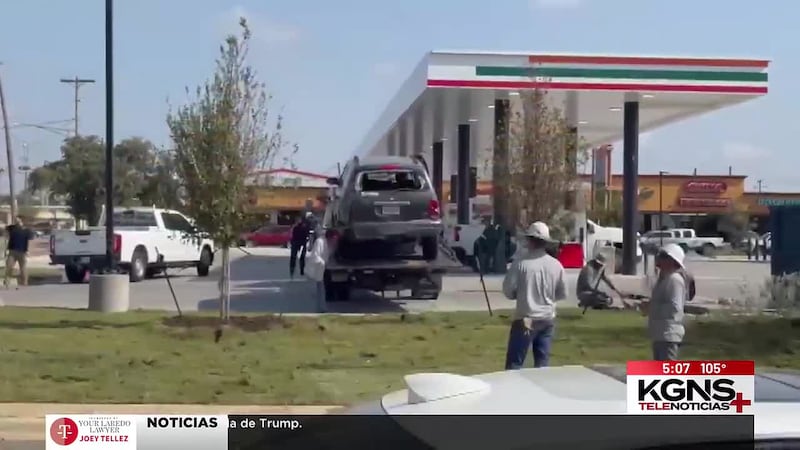 Vehículo choca contra poste cerca de Guadalupe Street en Laredo
