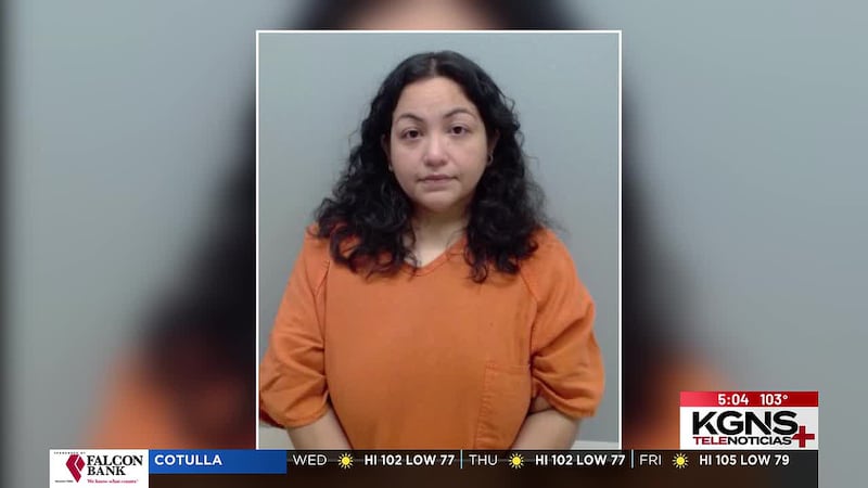 Arrestan a madre por poner en peligro a su hijo hallado solo en la calle