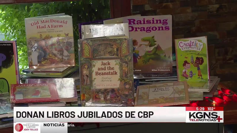 Promueven la lectura con donación de libros a distritos escolares de Laredo