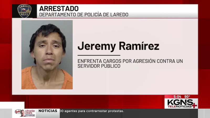 Arrestan a hombre por lanzar piedras a vehículos en Laredo