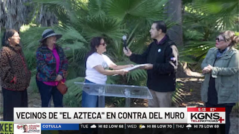 Más de 200 residentes firman petición contra el muro fronterizo en El Azteca
