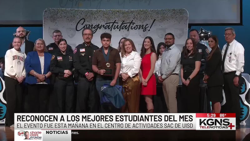 Reconocen a 24 estudiantes de octavo grado de Laredo como “Estudiantes del Mes”